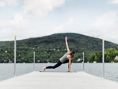 Entourage sur-le-Lac - Yoga