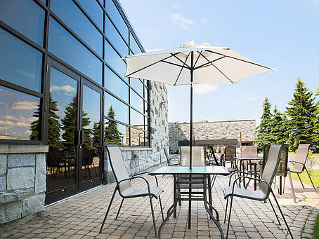 Hôtel Le Victorin, Victoriaville - Terrasse